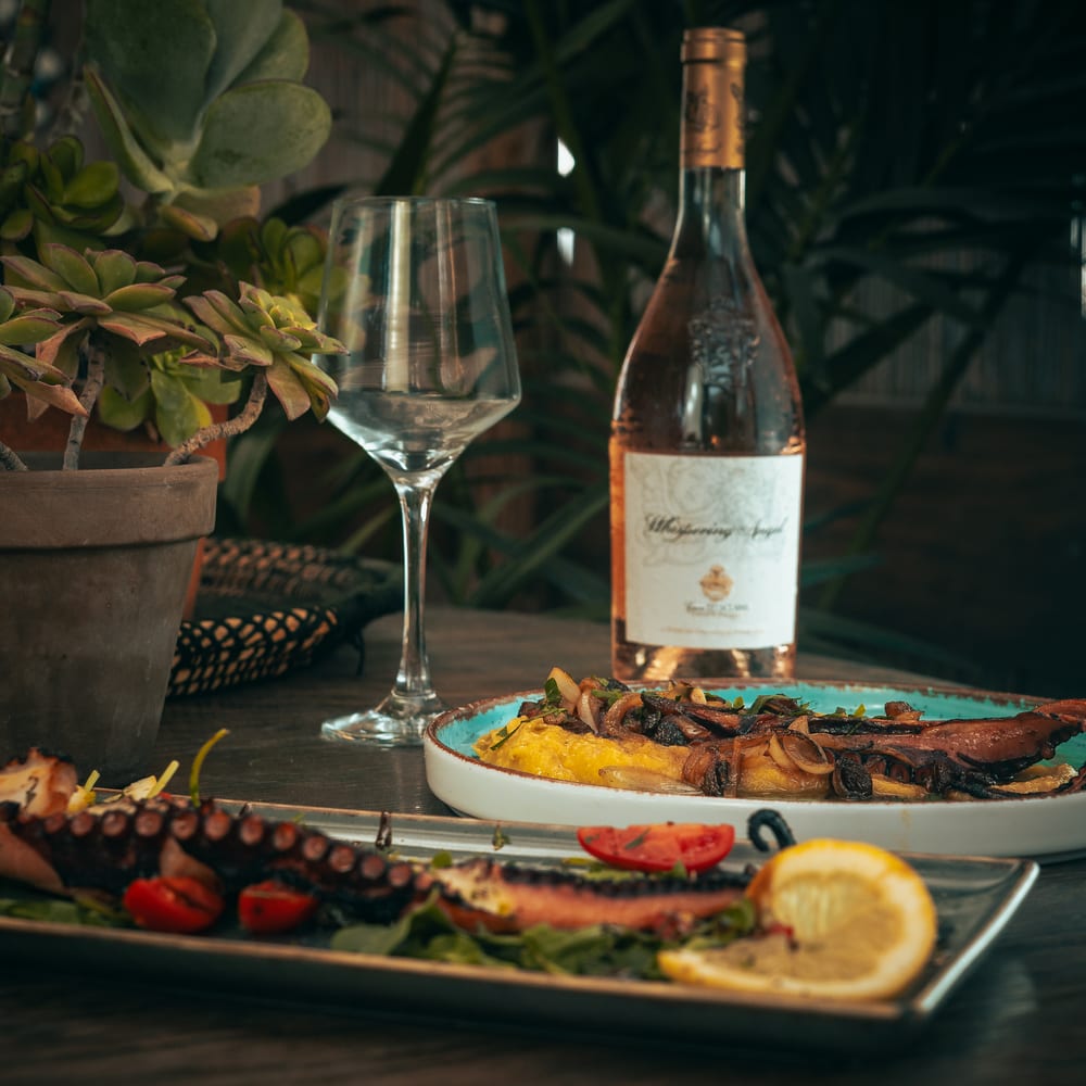 Grilled octopus with rosé and succulents